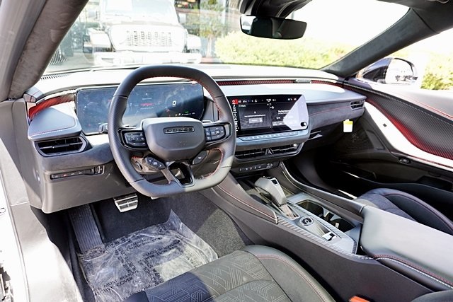 Vehicle image 27 of 47