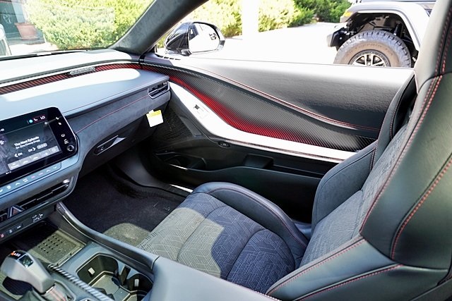 Vehicle image 31 of 47
