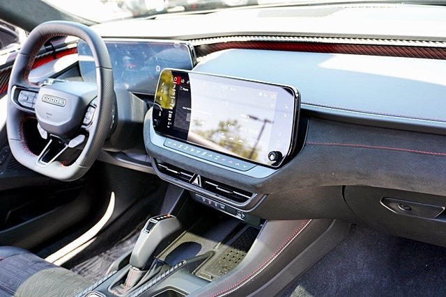 Vehicle image 15 of 47