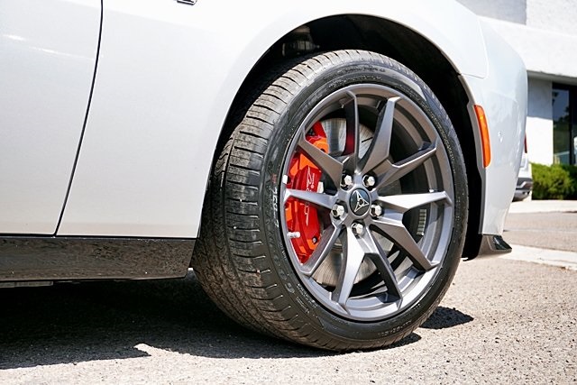 Vehicle image 11 of 47