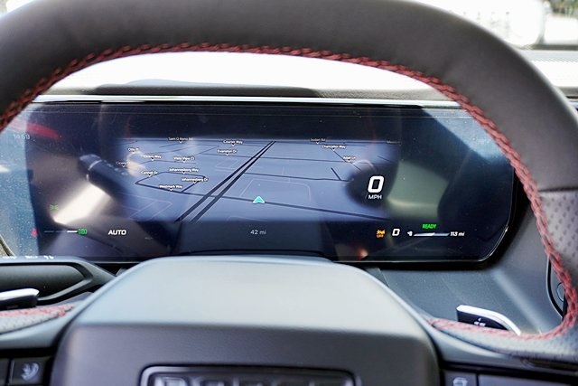 Vehicle image 41 of 47
