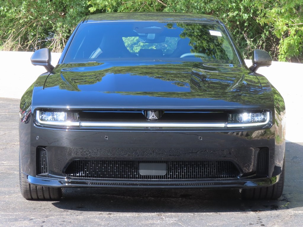 2024 Dodge Charger Daytona Scat Pack Image 2 of 38