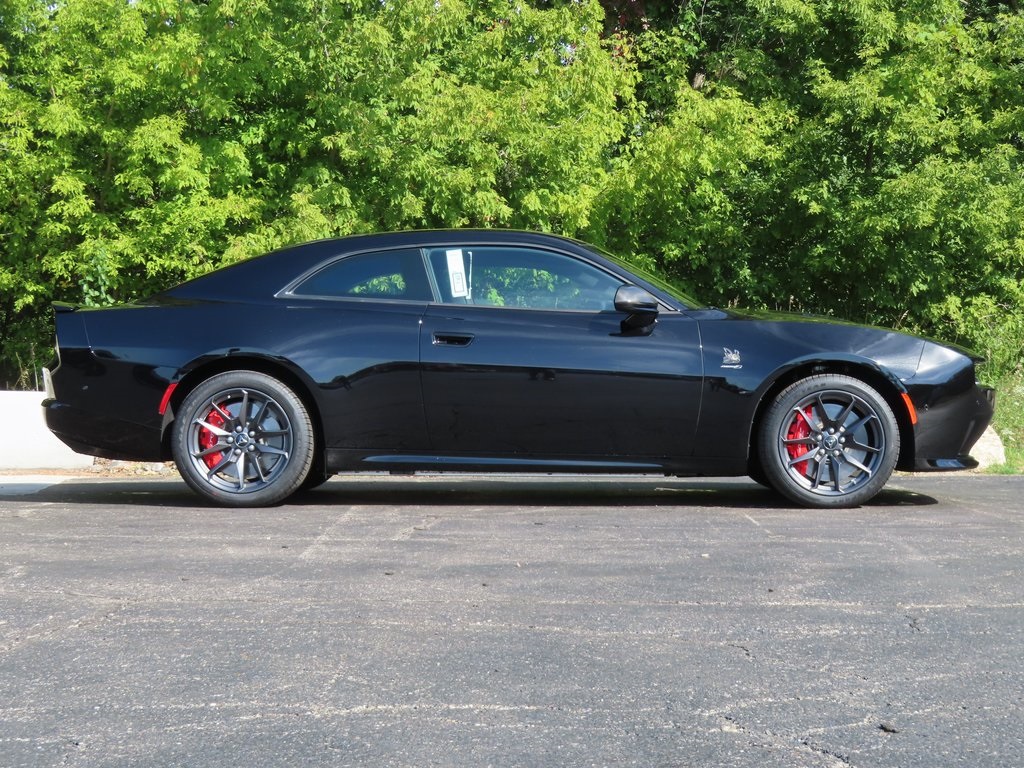 2024 Dodge Charger Daytona Scat Pack Image 3 of 38