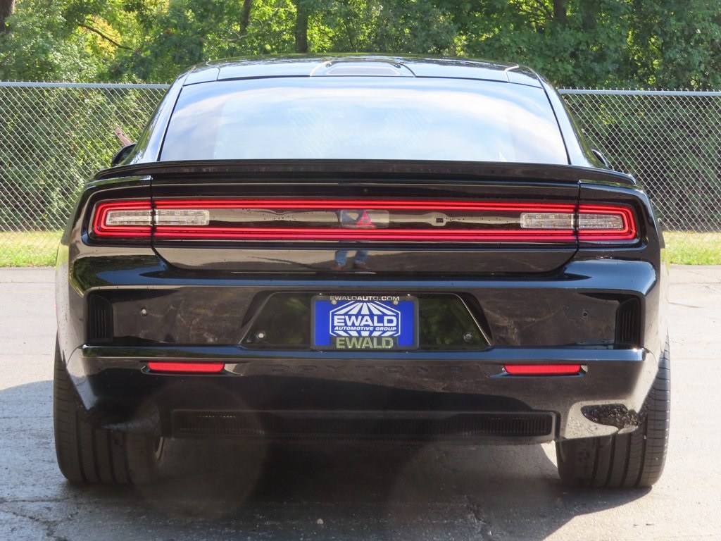 2024 Dodge Charger Daytona Scat Pack Image 4 of 38