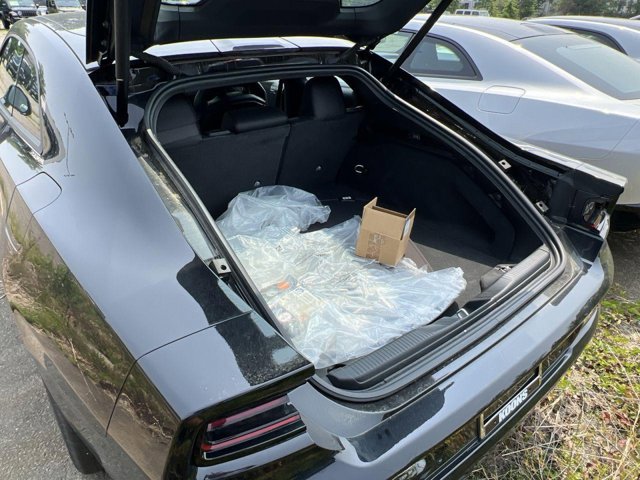 Vehicle image 15 of 22