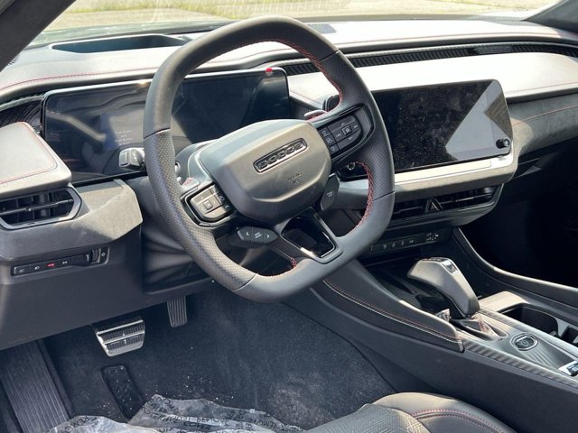 Vehicle image 12 of 22