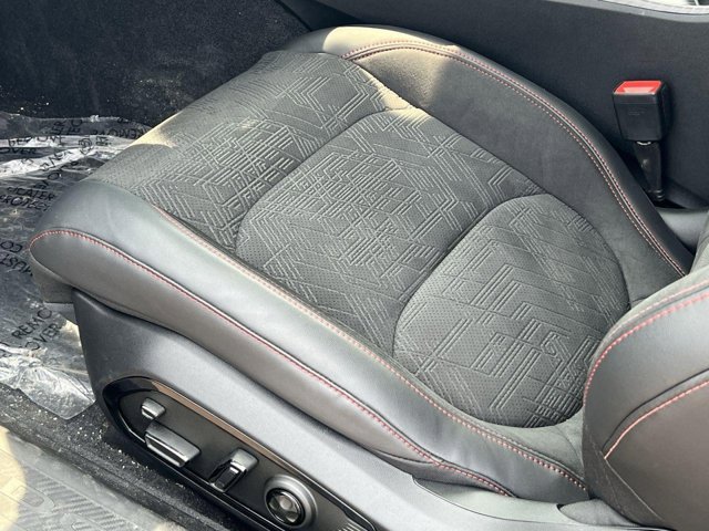 Vehicle image 6 of 22