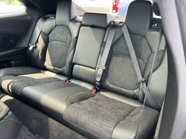 Vehicle image 14 of 22
