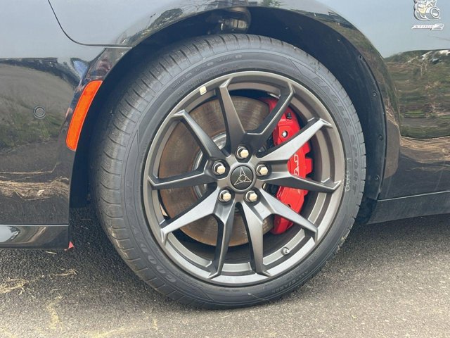 Vehicle image 4 of 22