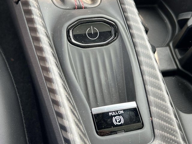 Vehicle image 20 of 22