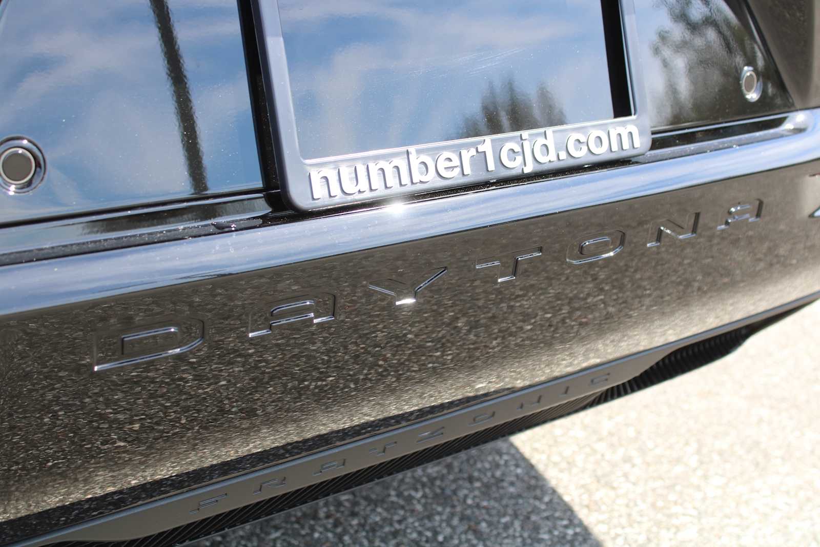 Vehicle image 10 of 36