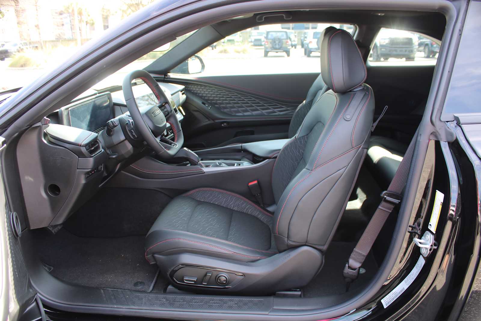 Vehicle image 14 of 36