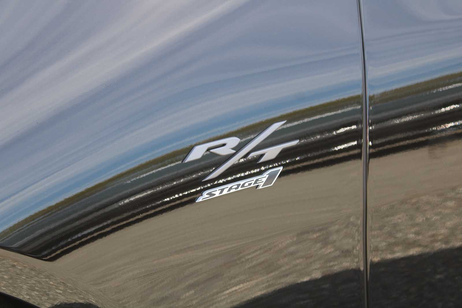 Vehicle image 9 of 36
