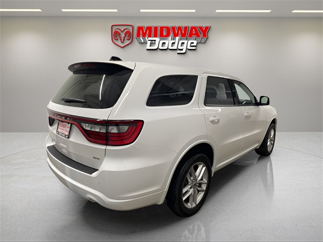 Vehicle image 4 of 6