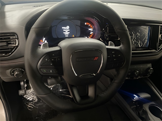 Vehicle image 15 of 28