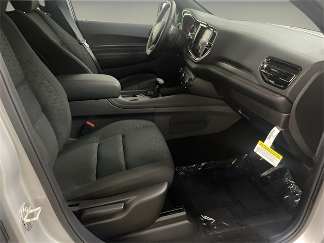 Vehicle image 13 of 28