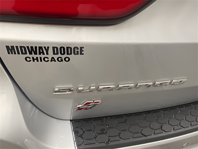 Vehicle image 22 of 28