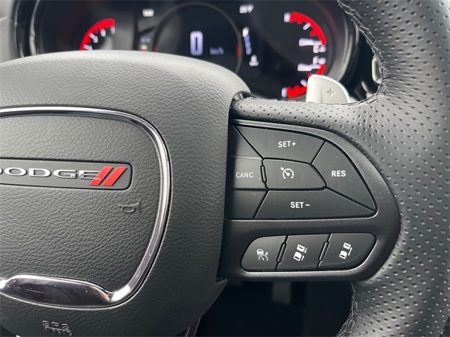 Vehicle image 18 of 28