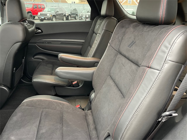 Vehicle image 24 of 28
