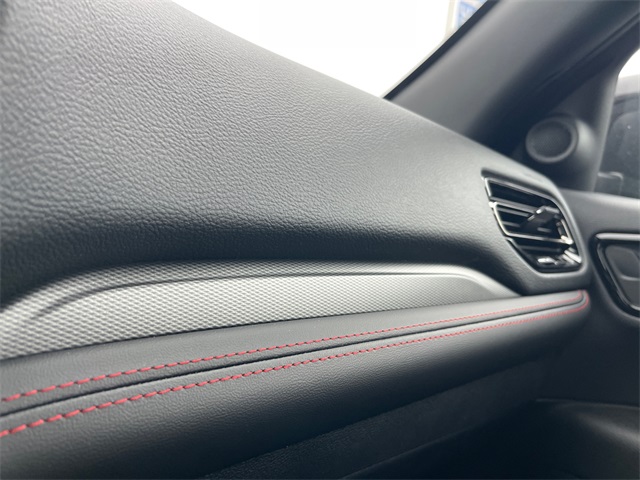 Vehicle image 22 of 28
