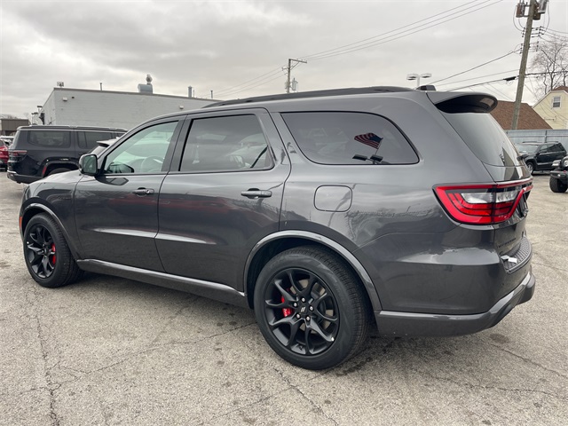 Vehicle image 11 of 28