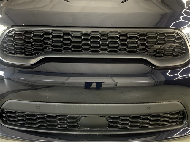 Vehicle image 10 of 38