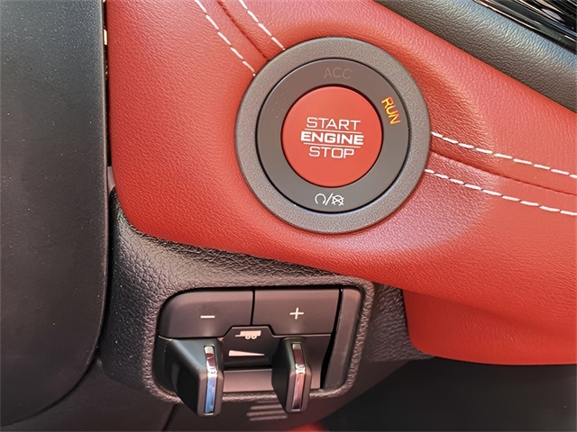 Vehicle image 21 of 38