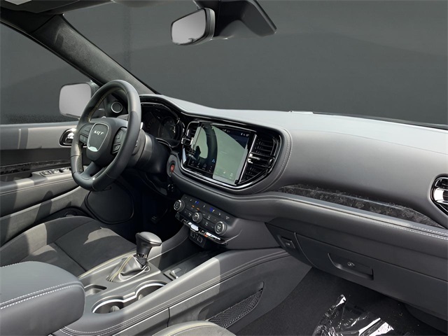 Vehicle image 16 of 39