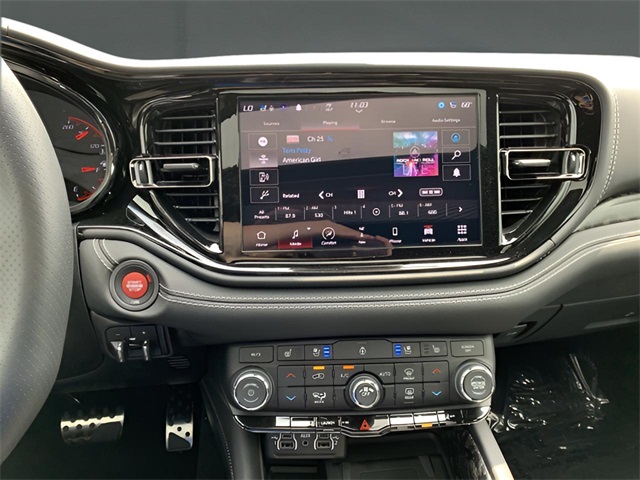 Vehicle image 25 of 39