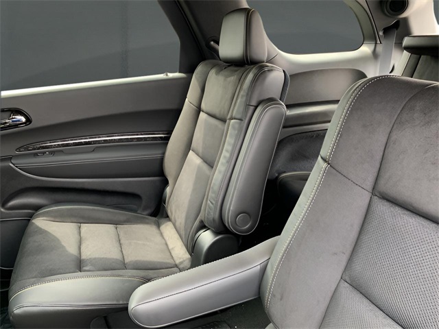 Vehicle image 15 of 39