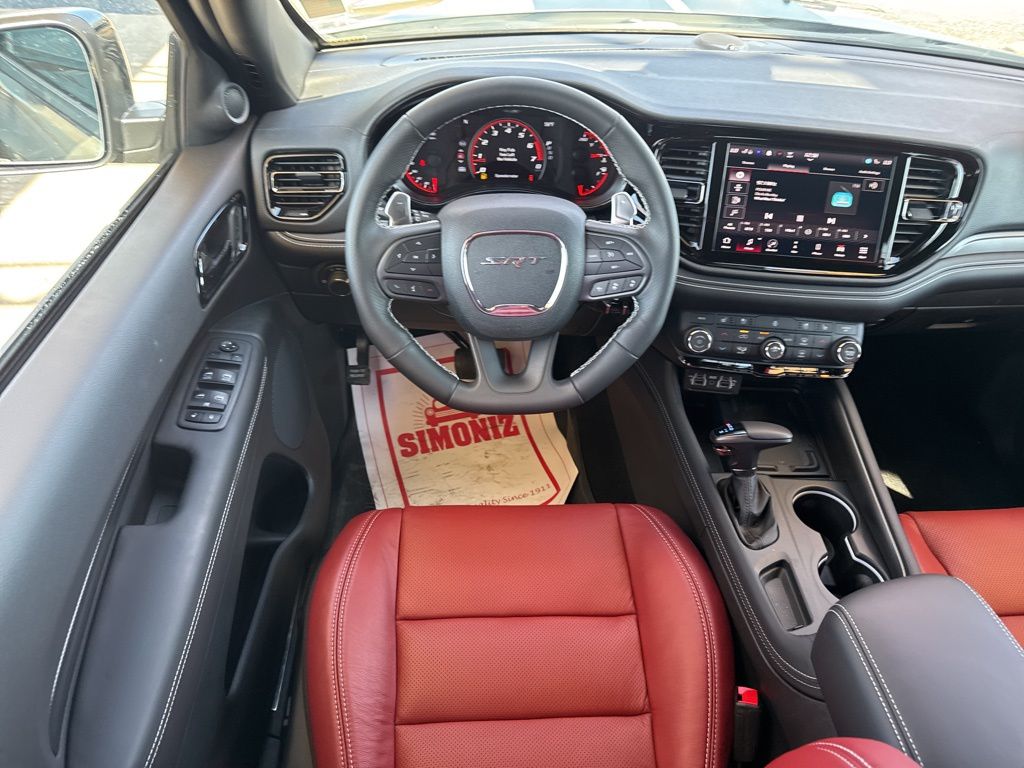 Vehicle image 17 of 19