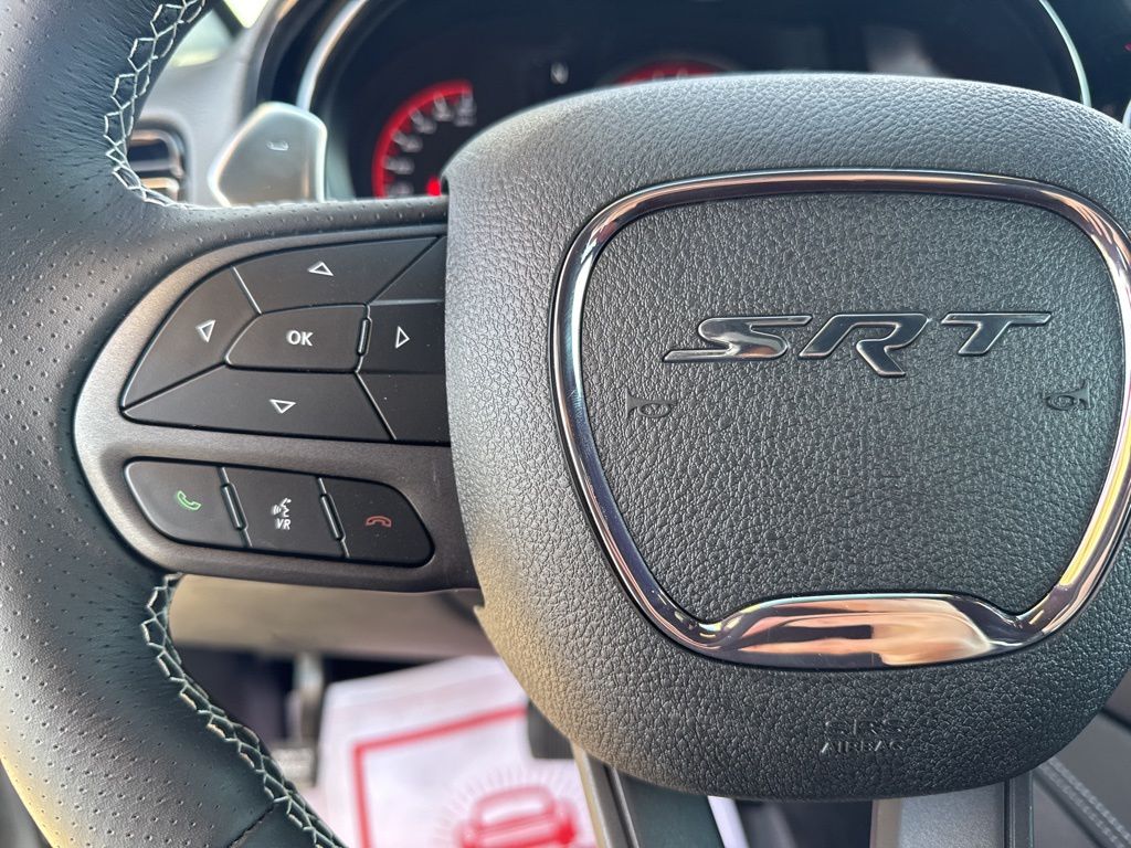 Vehicle image 6 of 19