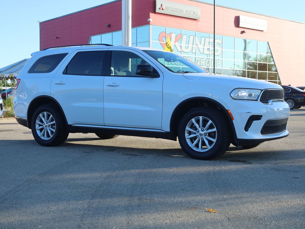 2024 Dodge Durango SXT Image 3 of 41