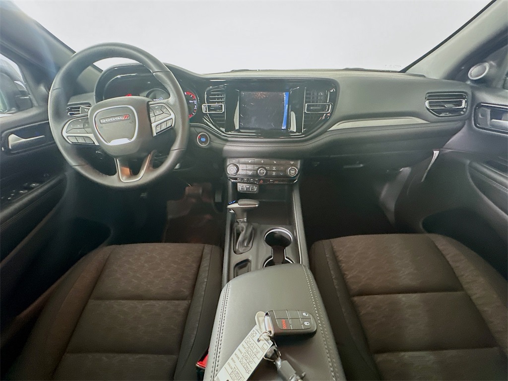 Vehicle image 16 of 20