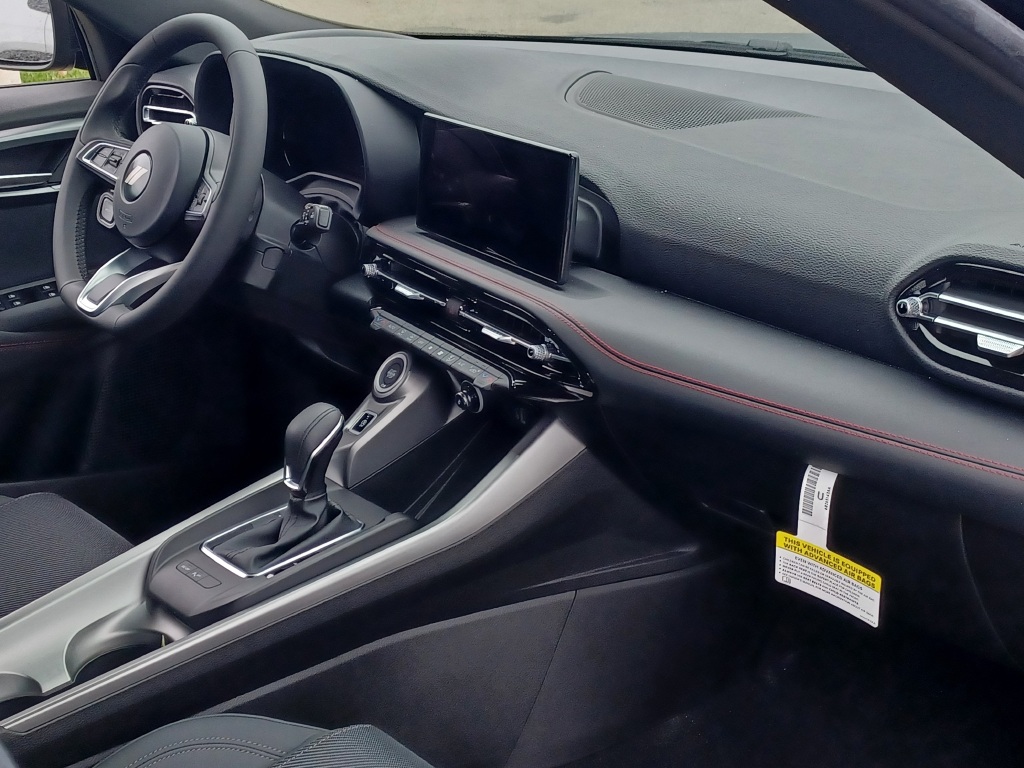 Vehicle image 10 of 29