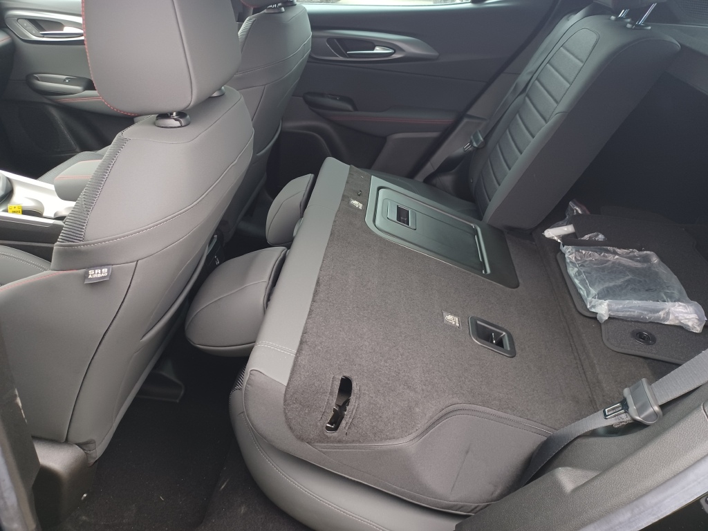 Vehicle image 15 of 29
