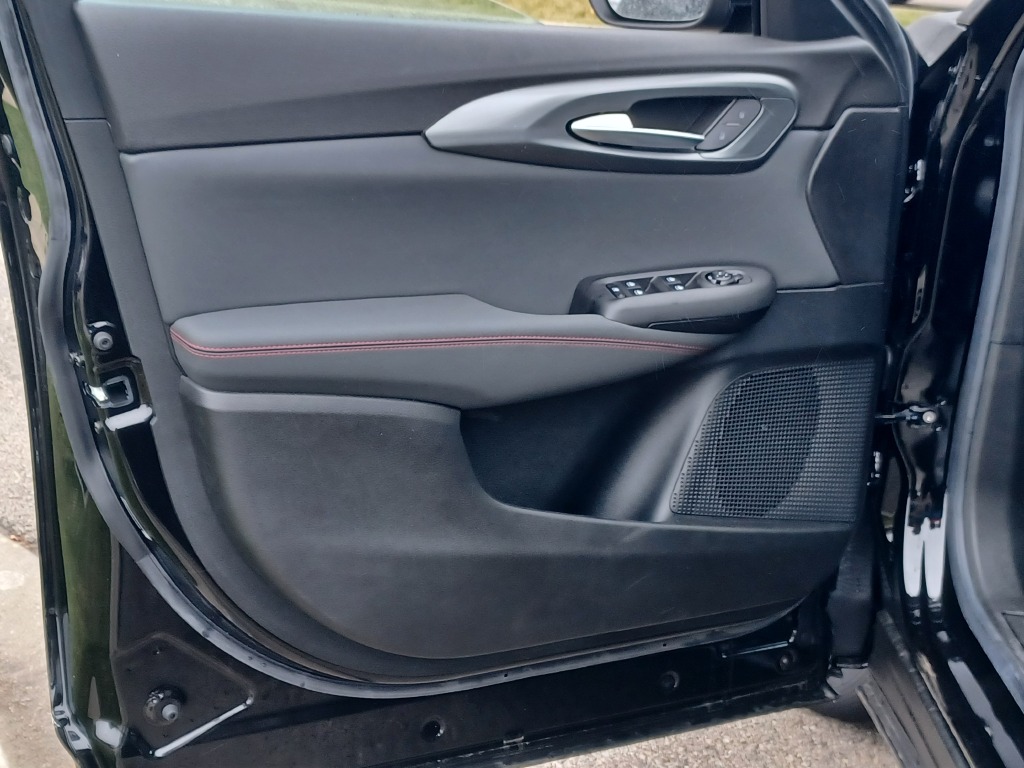 Vehicle image 18 of 29