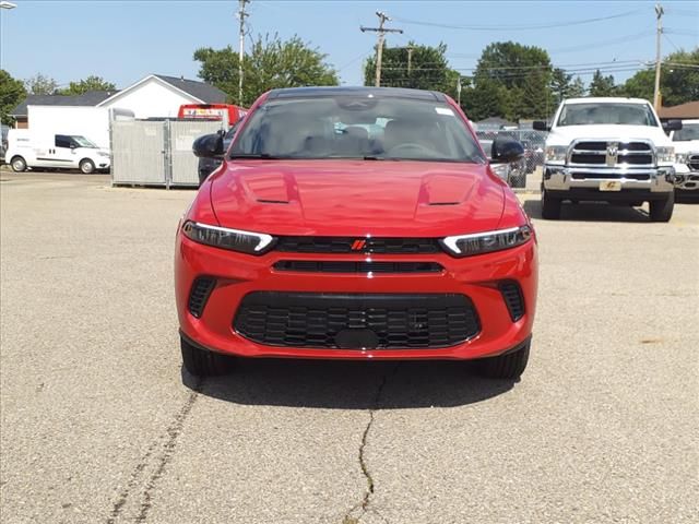 2024 Dodge Hornet GT Plus Image 2 of 26