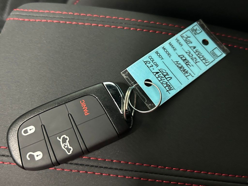Vehicle image 42 of 43