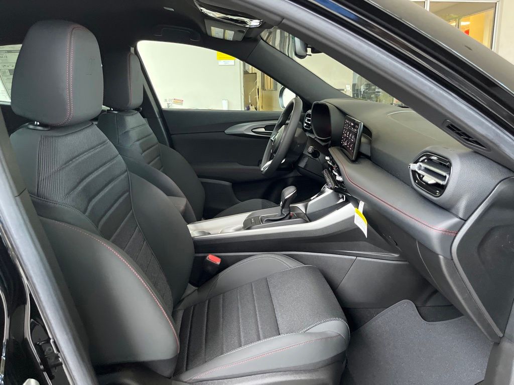 2024 Dodge Hornet GT Image 22 of 48