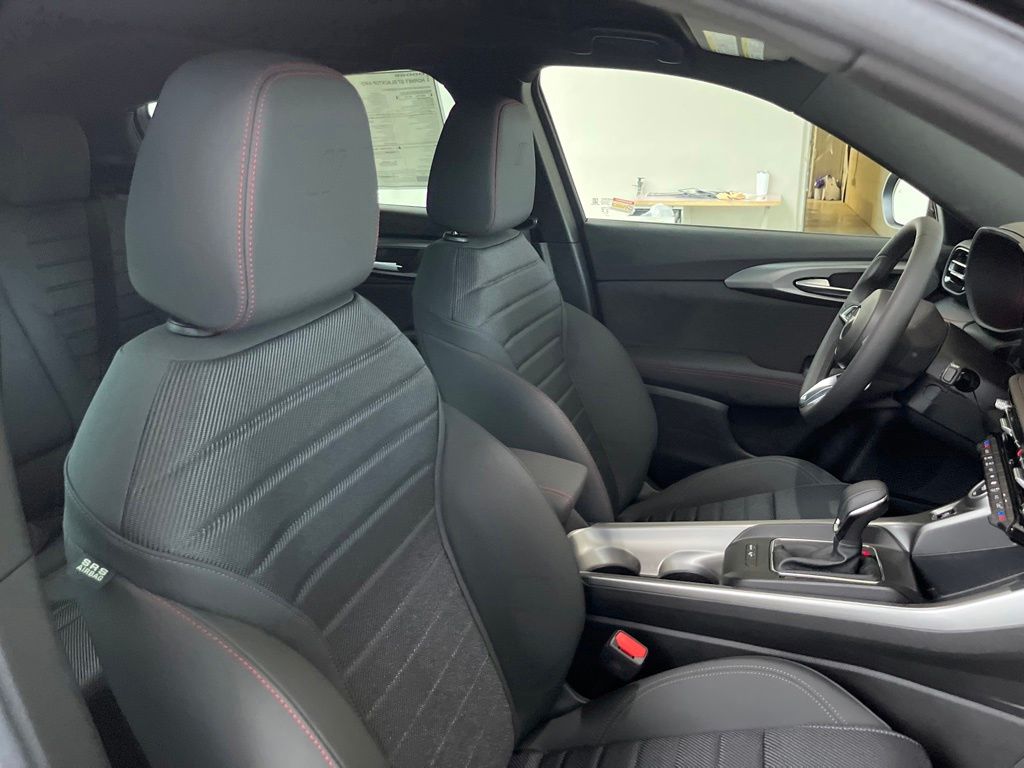 2024 Dodge Hornet GT Image 23 of 48