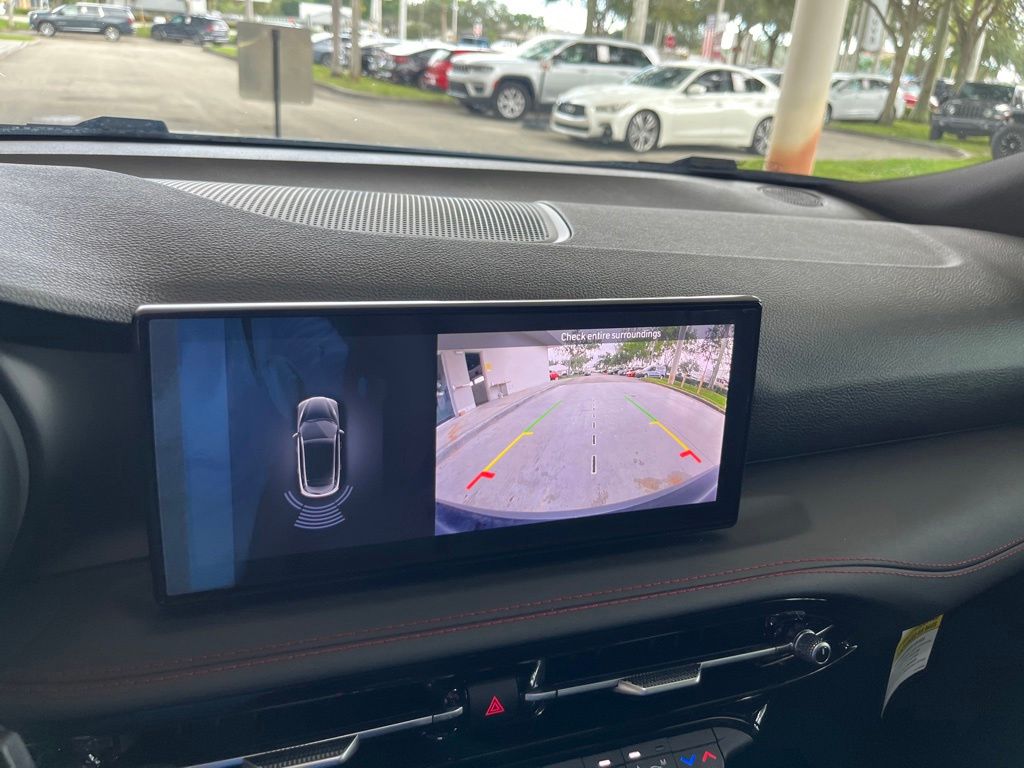 2024 Dodge Hornet GT Image 9 of 40