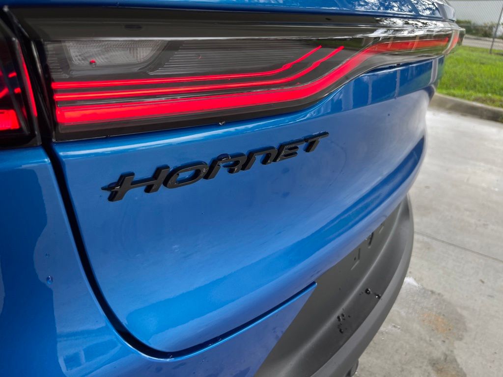 2024 Dodge Hornet GT Image 16 of 40