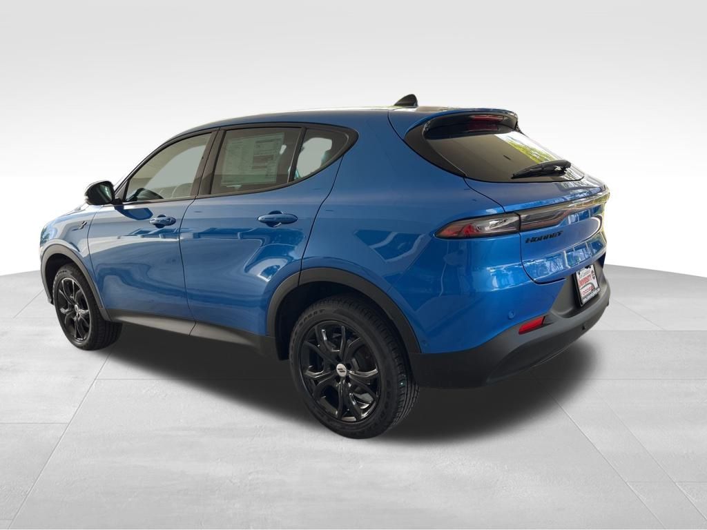 2024 Dodge Hornet GT Image 4 of 38