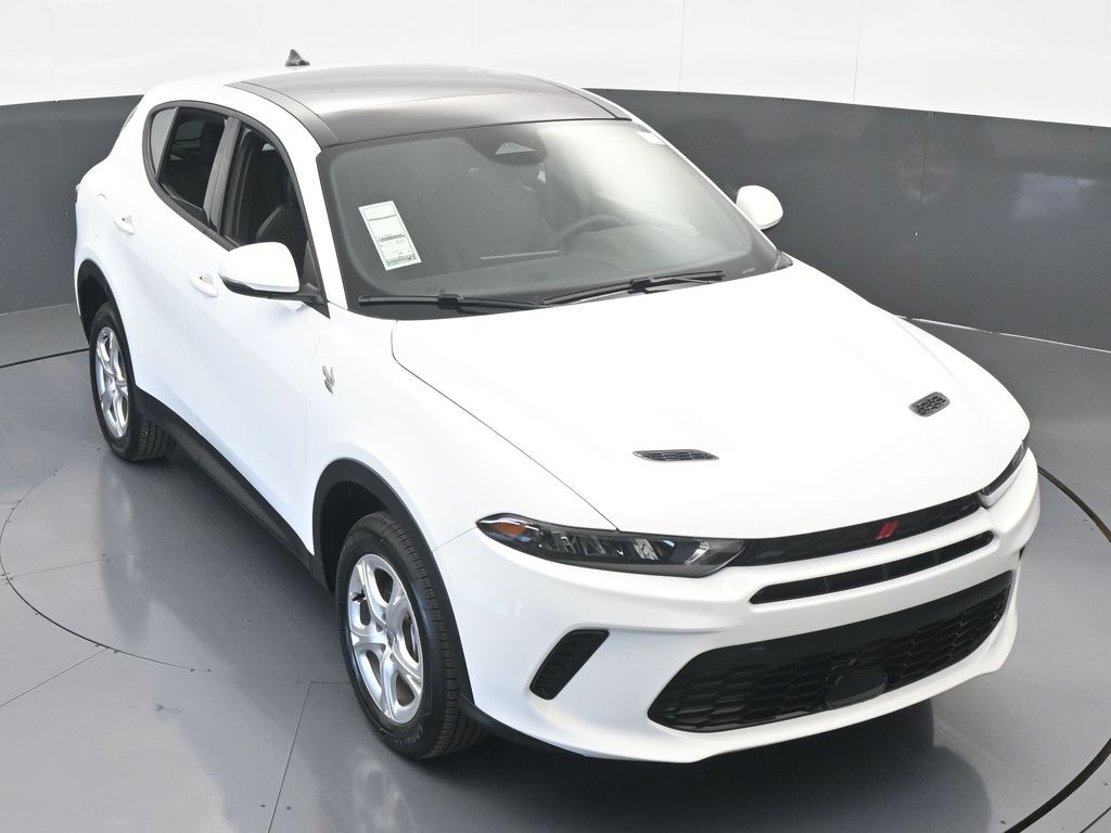 Vehicle image 8 of 72
