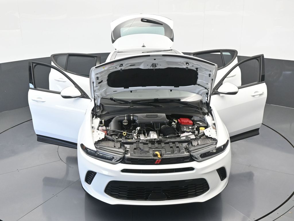 Vehicle image 70 of 72