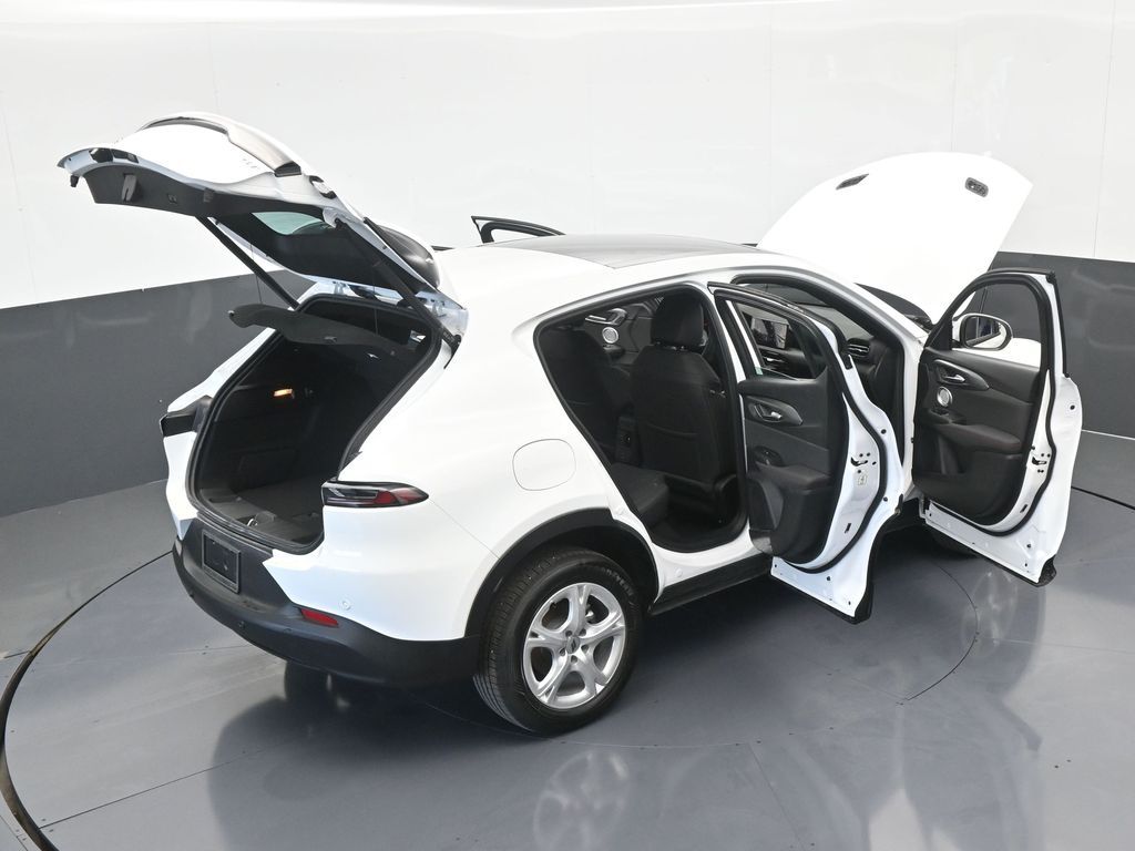 Vehicle image 18 of 72
