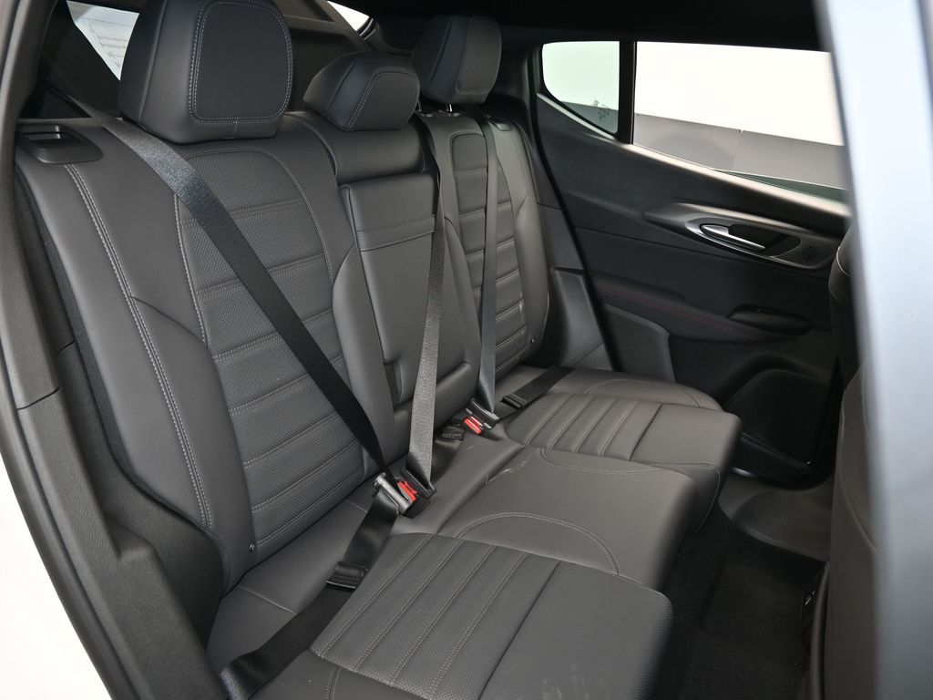 Vehicle image 67 of 72