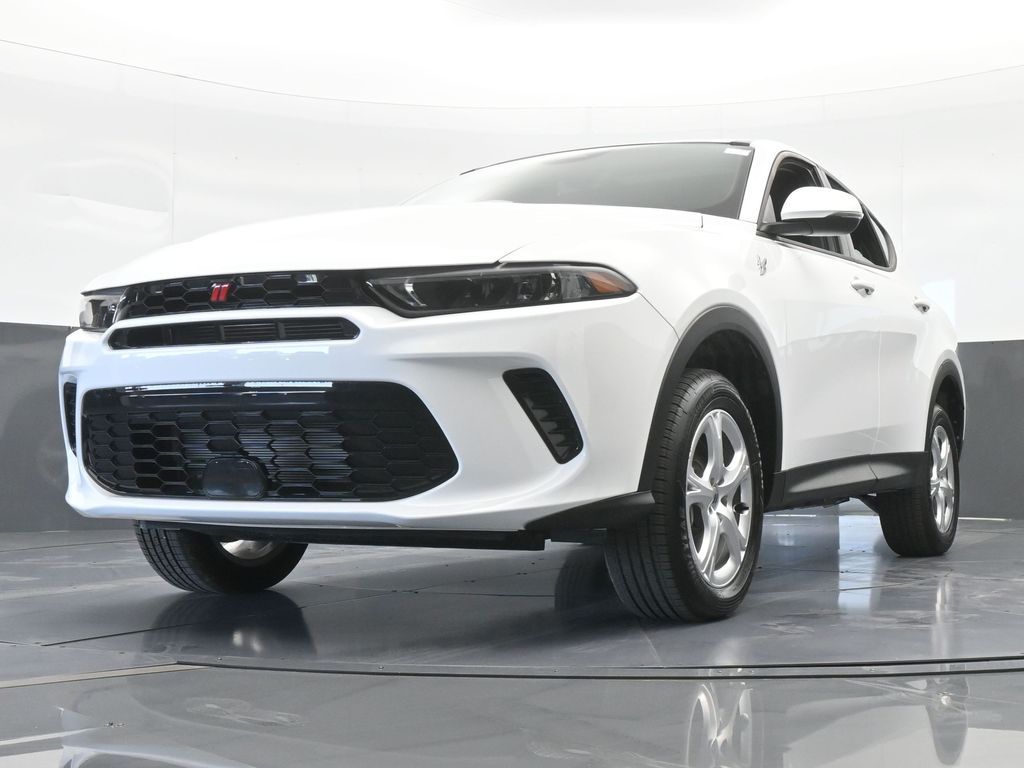 Vehicle image 3 of 72