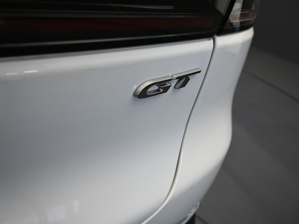 Vehicle image 62 of 72